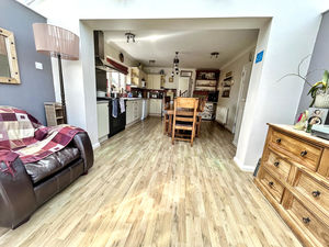 Photo 32- click for photo gallery